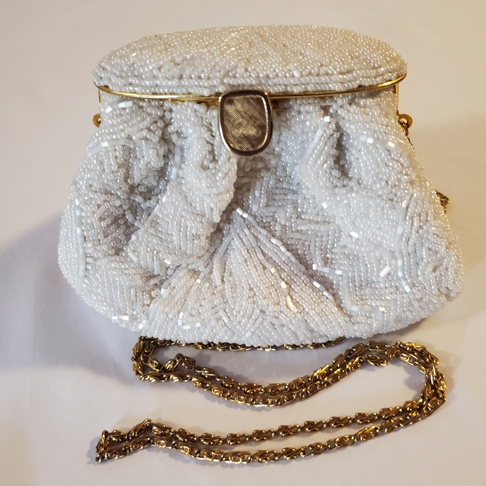 Antique 1920s White Beaded Evening Purse | Gold Chain Frame‎